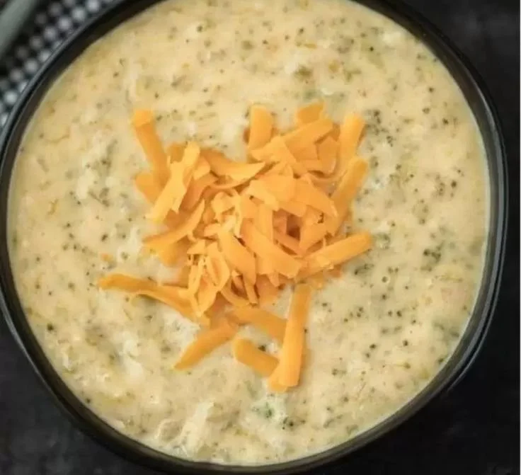 Creamy dump-and-go crockpot broccoli cheese soup, no roux needed